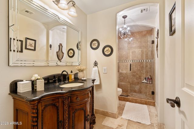 2125 S VAL VISTA Drive, Gilbert, AZ 85295