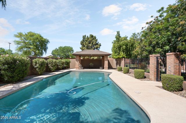 2125 S VAL VISTA Drive, Gilbert, AZ 85295