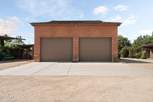2125 S VAL VISTA Drive, Gilbert, AZ 85295