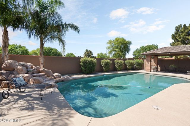 2125 S VAL VISTA Drive, Gilbert, AZ 85295