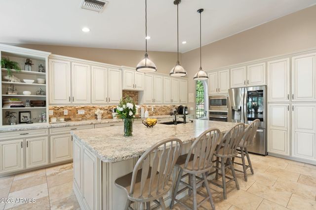 2125 S VAL VISTA Drive, Gilbert, AZ 85295