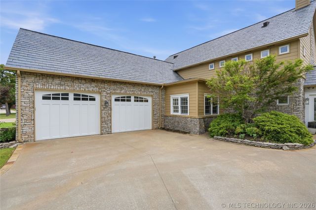 4203 S 69th West Avenue, Tulsa, OK 74107