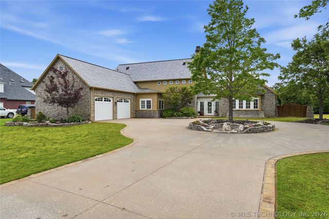 4203 S 69th West Avenue, Tulsa, OK 74107