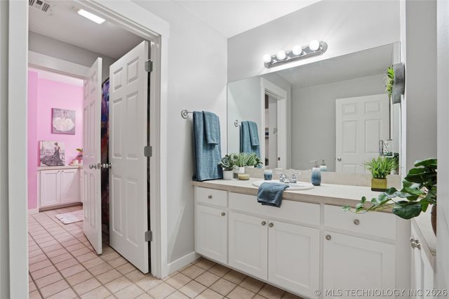 4203 S 69th West Avenue, Tulsa, OK 74107
