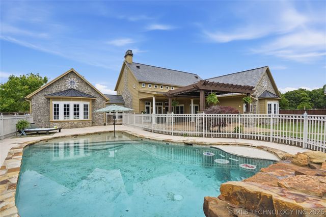 4203 S 69th West Avenue, Tulsa, OK 74107