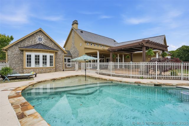 4203 S 69th West Avenue, Tulsa, OK 74107