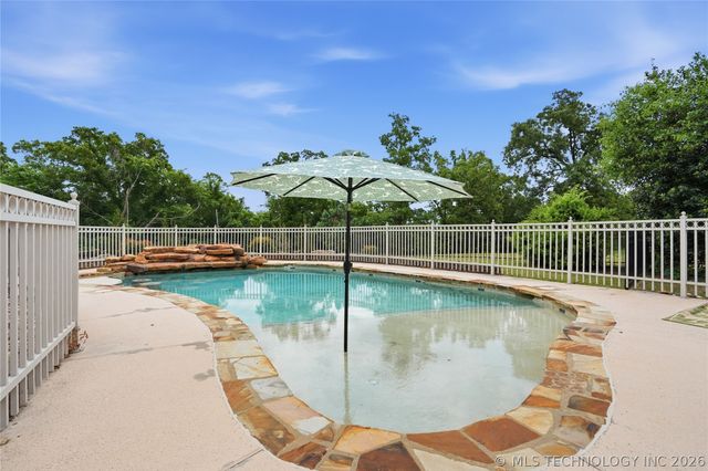 4203 S 69th West Avenue, Tulsa, OK 74107