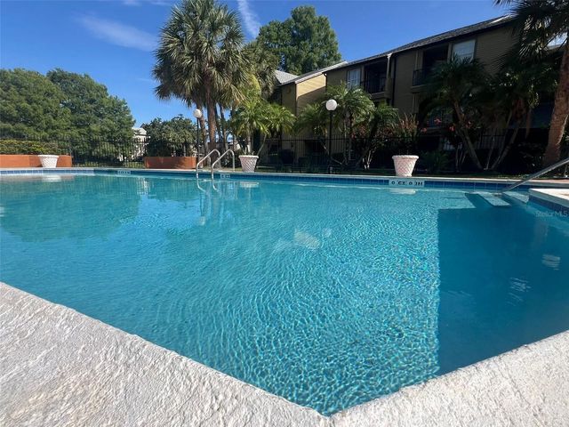 1916 LAKE ATRIUMS CIRCLE 44, Orlando, FL 32839