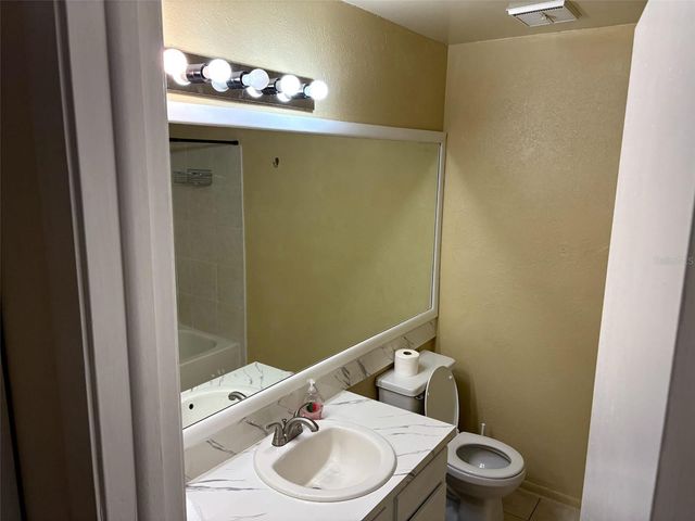 1916 LAKE ATRIUMS CIRCLE 44, Orlando, FL 32839