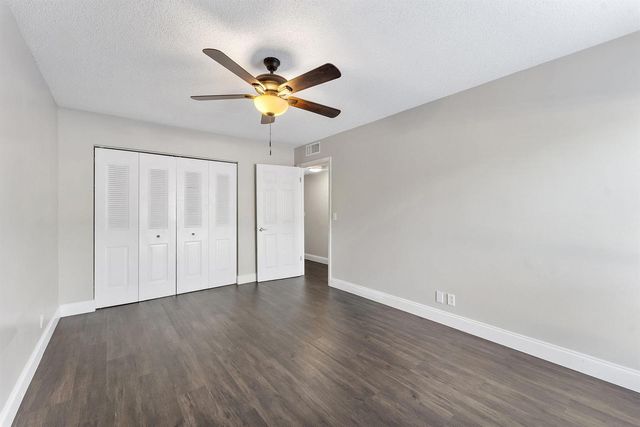 1500 N Congress Avenue C19, West Palm Beach, FL 33401