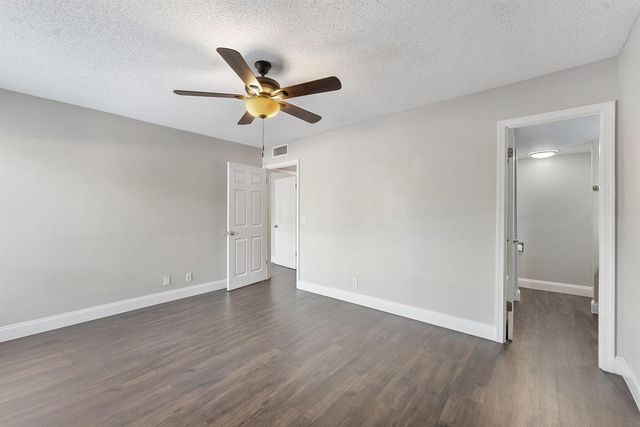 1500 N Congress Avenue C19, West Palm Beach, FL 33401