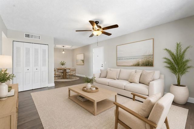 1500 N Congress Avenue C19, West Palm Beach, FL 33401