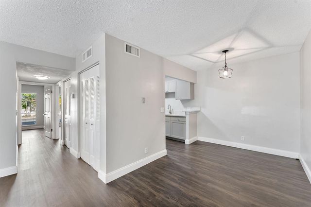 1500 N Congress Avenue C19, West Palm Beach, FL 33401