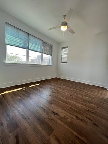 13325 Bee Street 201, Farmers Branch, TX 75234