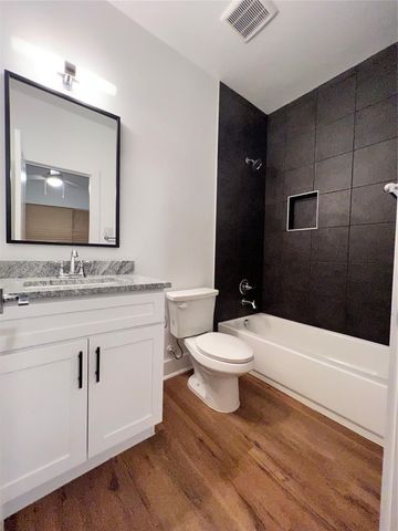 13325 Bee Street 201, Farmers Branch, TX 75234