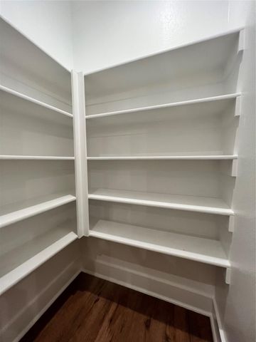 13325 Bee Street 201, Farmers Branch, TX 75234