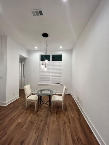 13325 Bee Street 201, Farmers Branch, TX 75234