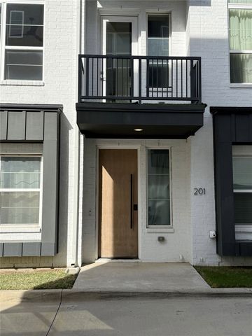 13325 Bee Street 201, Farmers Branch, TX 75234