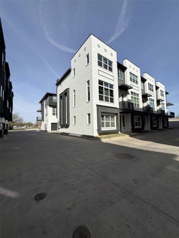 13325 Bee Street 201, Farmers Branch, TX 75234