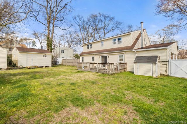 4 Erlwein Court, Massapequa, NY 11758