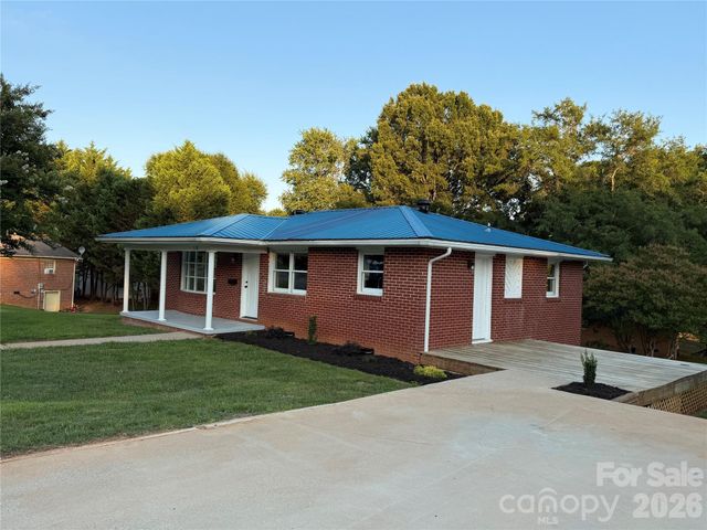 228 Roberson Road, Forest City, NC 28043