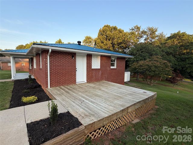 228 Roberson Road, Forest City, NC 28043