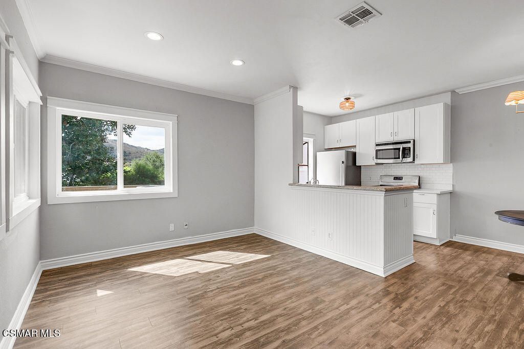 110 Maegan Place 13, Thousand Oaks, CA 91362