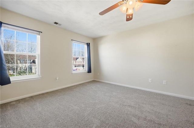 4414 Pelican PT, Portsmouth, VA 23703