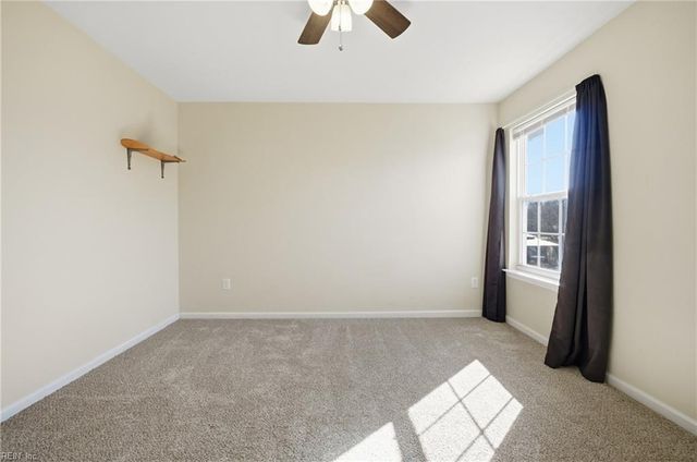 4414 Pelican PT, Portsmouth, VA 23703