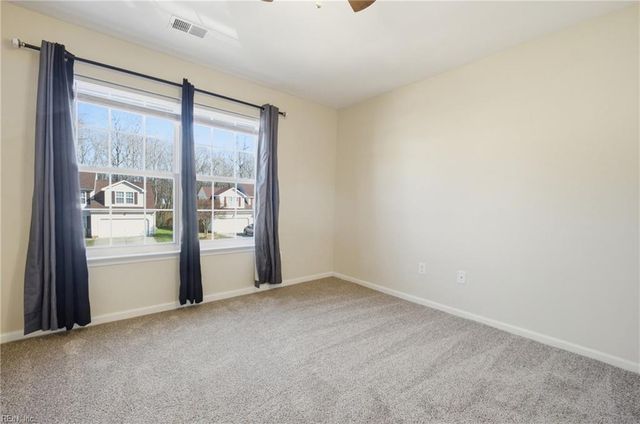 4414 Pelican PT, Portsmouth, VA 23703