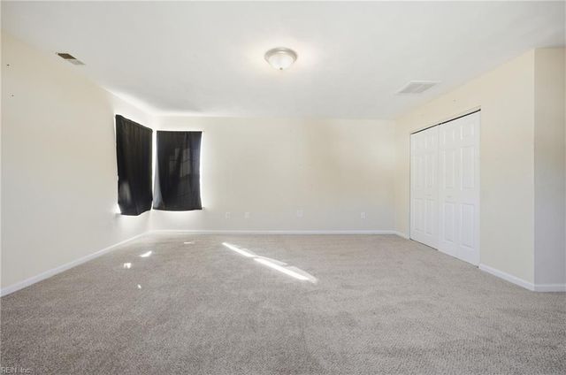 4414 Pelican PT, Portsmouth, VA 23703