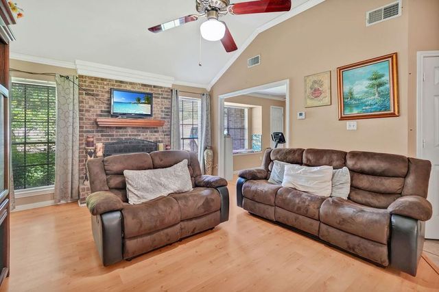 17618 Mallett Street, Crosby, TX 77532