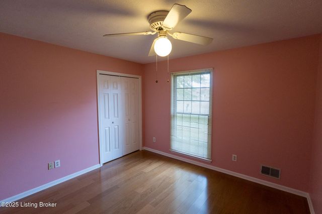 7209 Old N Church Rd, Louisville, KY 40214