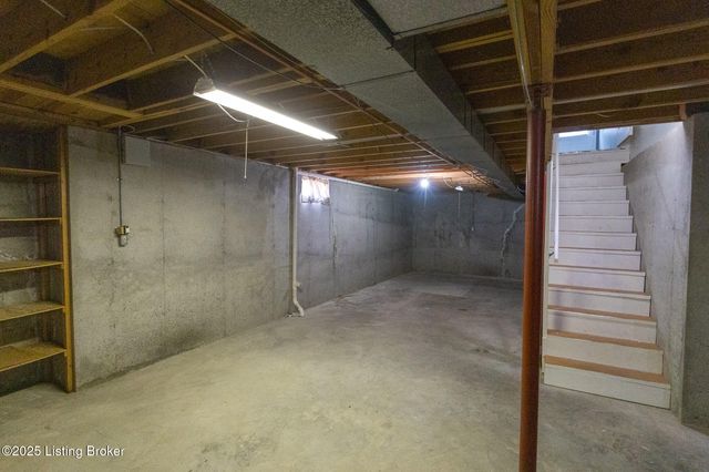 7209 Old N Church Rd, Louisville, KY 40214