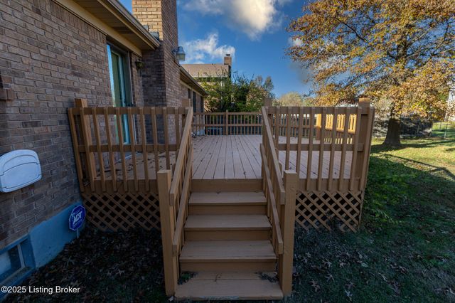 7209 Old N Church Rd, Louisville, KY 40214