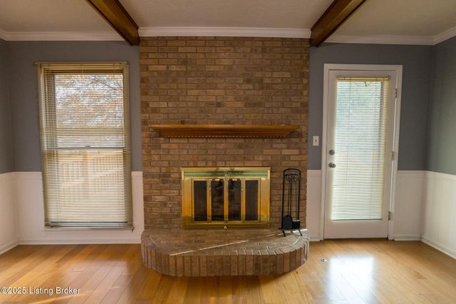 7209 Old N Church Rd, Louisville, KY 40214