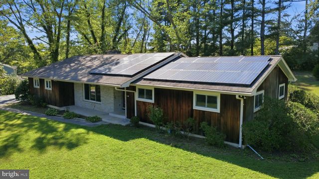1753 BALDWIN DR, Millersville, MD 21108