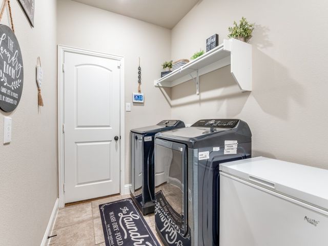 322 Pecos Drive, Crandall, TX 75114