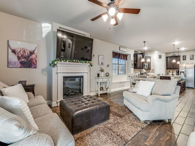 322 Pecos Drive, Crandall, TX 75114