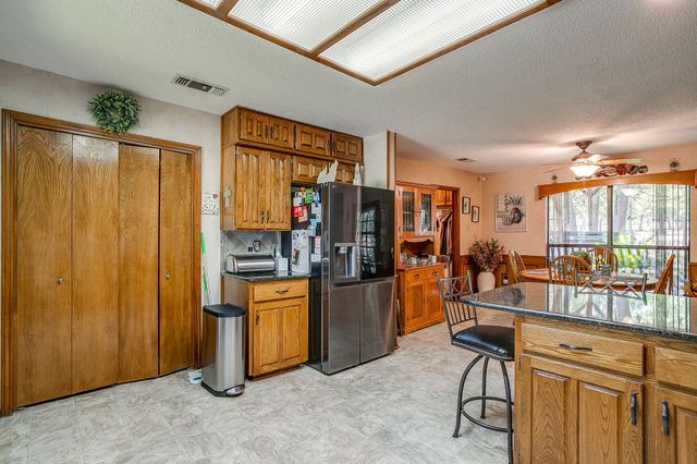10100 Crestline Trail, Burleson, TX 76028
