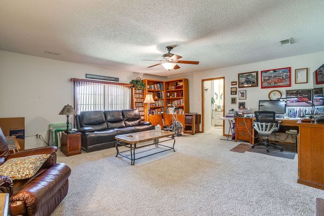 10100 Crestline Trail, Burleson, TX 76028