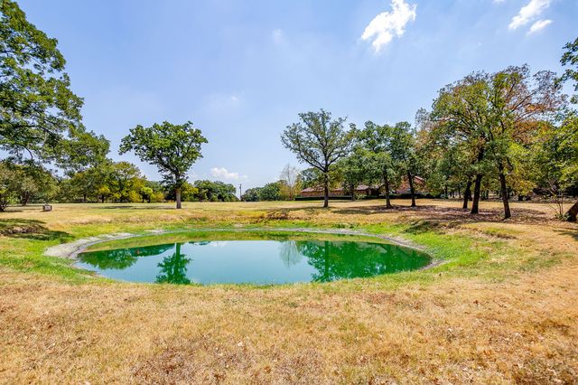 10100 Crestline Trail, Burleson, TX 76028