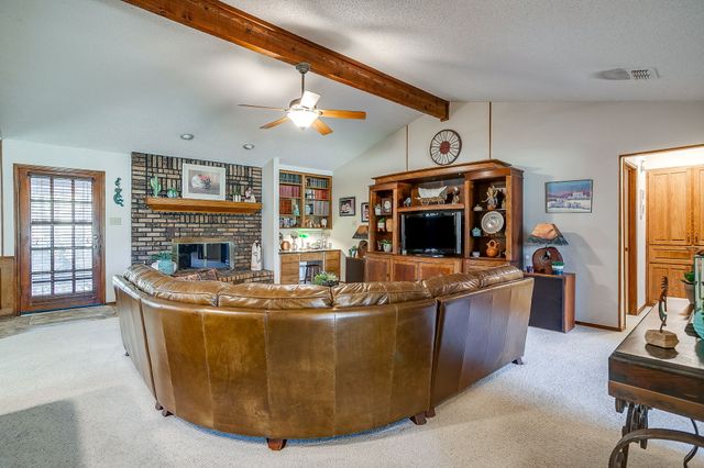 10100 Crestline Trail, Burleson, TX 76028