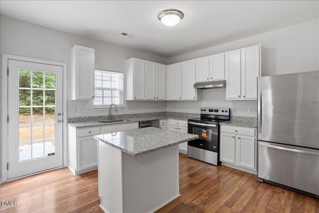 204 Cline Falls Drive, Holly Springs, NC 27540
