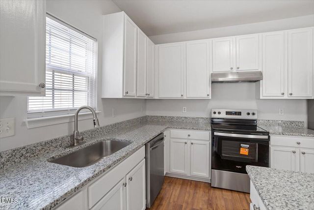 204 Cline Falls Drive, Holly Springs, NC 27540