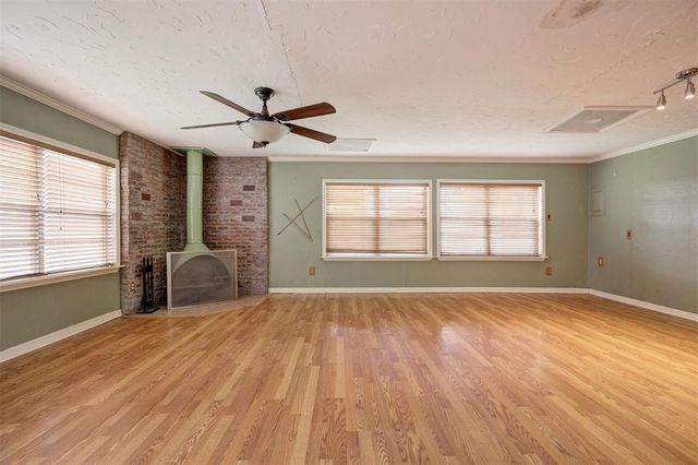 2304 NW 25th Street, Oklahoma City, OK 73107