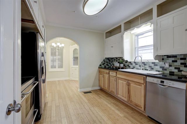 2304 NW 25th Street, Oklahoma City, OK 73107