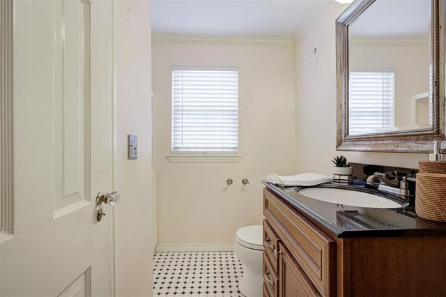2304 NW 25th Street, Oklahoma City, OK 73107