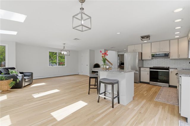 5 Aurora Drive, Cumberland, RI 02864