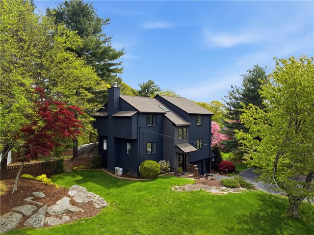 5 Aurora Drive, Cumberland, RI 02864